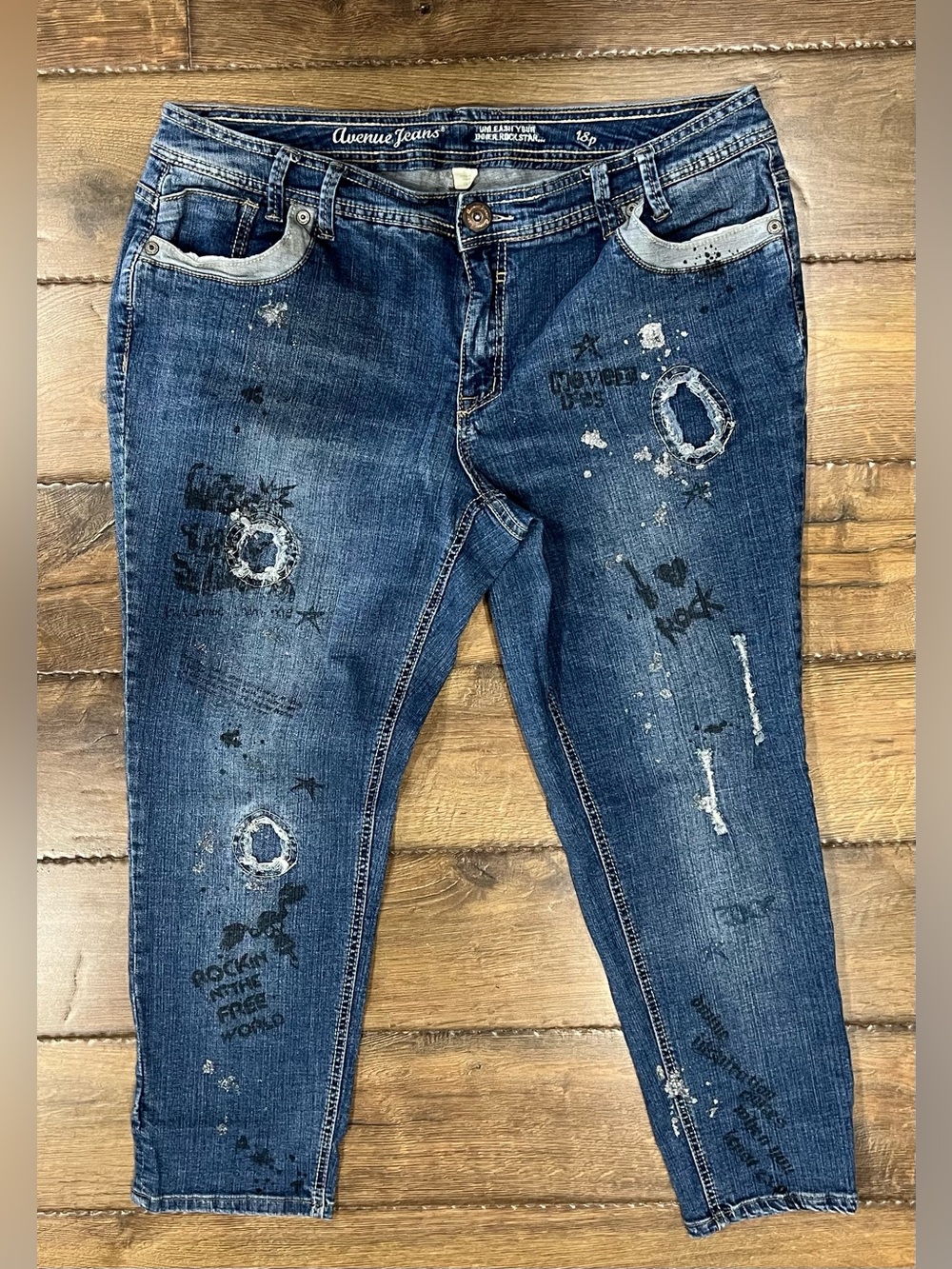 The Avenue RockStar Art To Wear Street Graffiti Destructed Jeans Size 18 Petite
